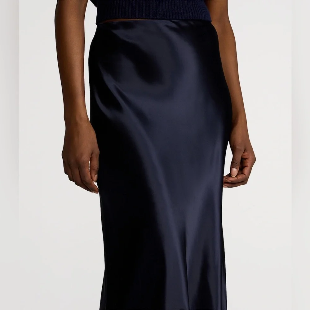 RALPH LAUREN COLLECTION MASSINA STRETCH SATIN SKIRT IN NAVY BLUE